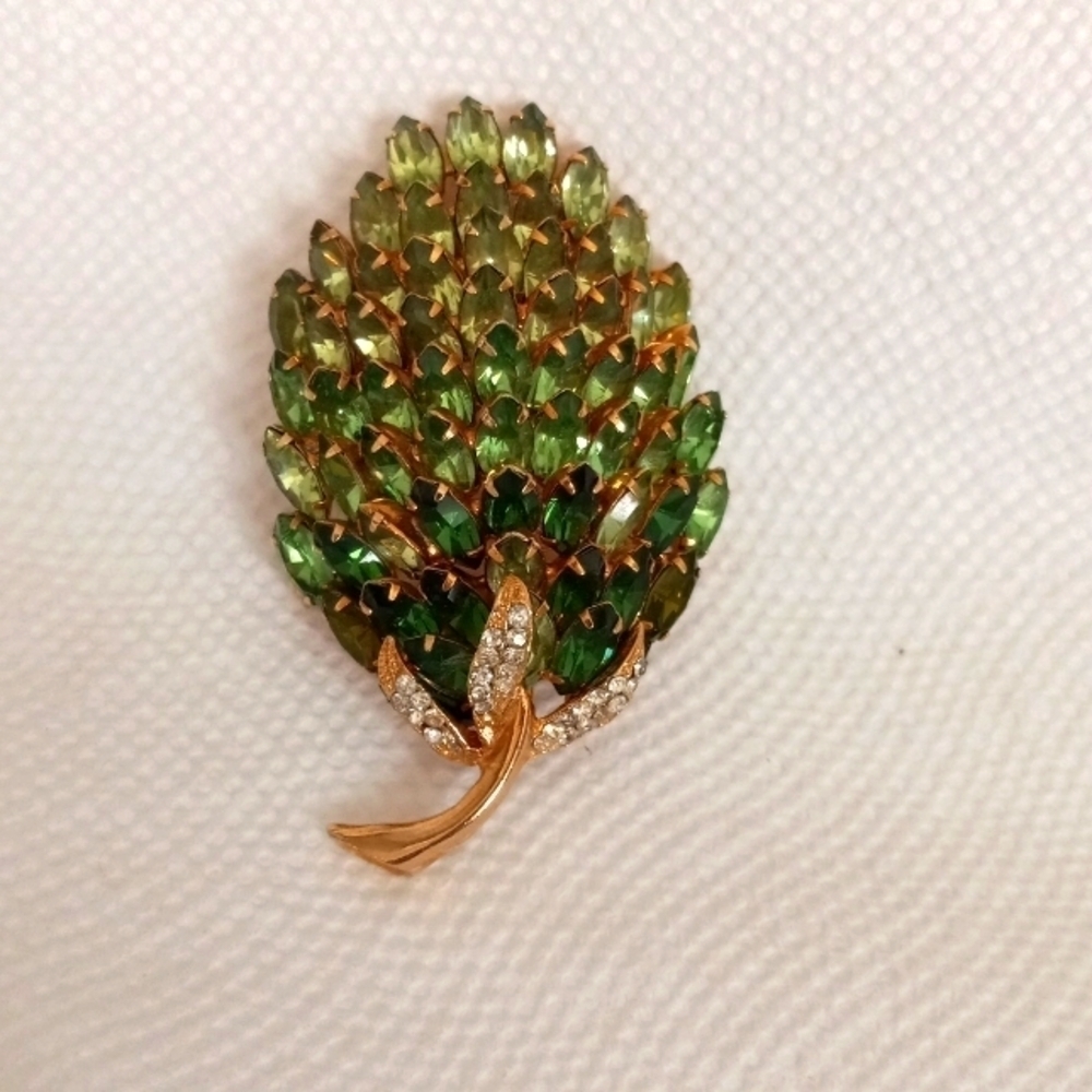 Napier leaf Brooch